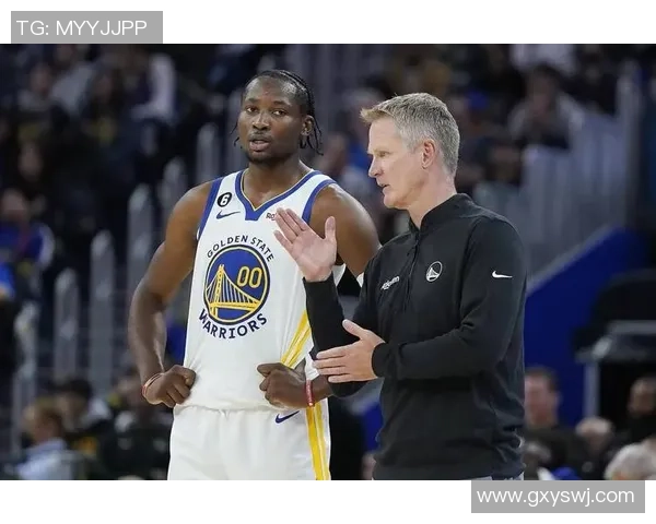 2019年NBA精彩对决勇士与国王的激烈较量回顾与分析