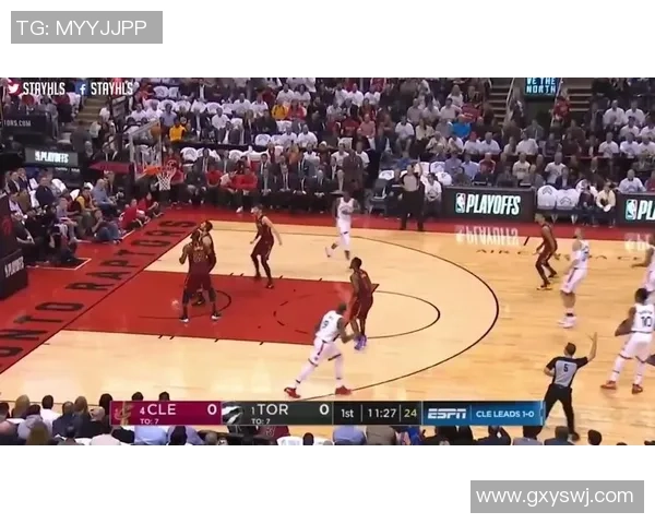 骑士与猛龙G3激战回顾：詹姆斯引领球队逆转胜利的精彩瞬间