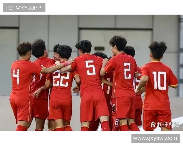 印尼U16与越南U16激战正酣青少年足球赛精彩瞬间回顾 印尼U16与越南U16激战正酣青少年足球赛精彩瞬间回顾